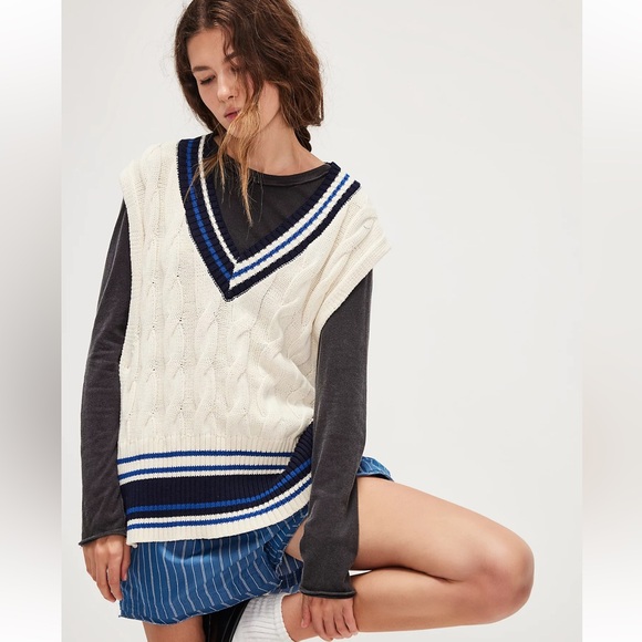 NWT* Free People Coastal Prep Poncho Vest - Picture 1 of 3